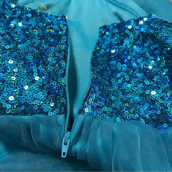 Poppies and Roses Girls Size 10 Sleeveless Sequin Bodice Corkscrew Long Dress - Picture 7 of 11